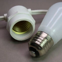 E26 330' Heavy Duty Commercial Grade Cord, White Wire 9 E26 330' Heavy Duty Commercial Grade Cord, White Wire -Decorative Lighting Store IMG 0217