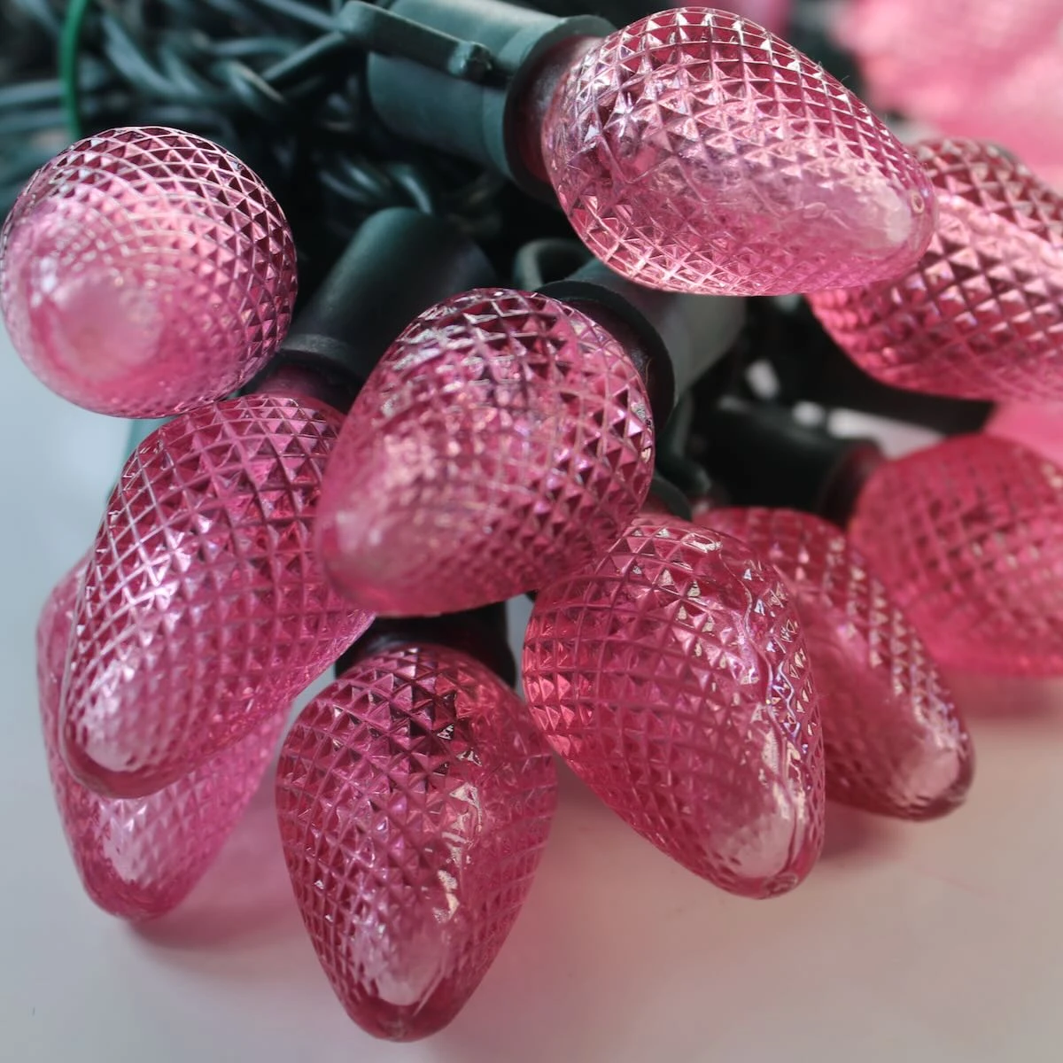 25-light C7 Pink LED Christmas Lights, 8" Spacing Green Wire 4 25-light C7 Pink LED Christmas Lights, 8" Spacing Green Wire - Image 2