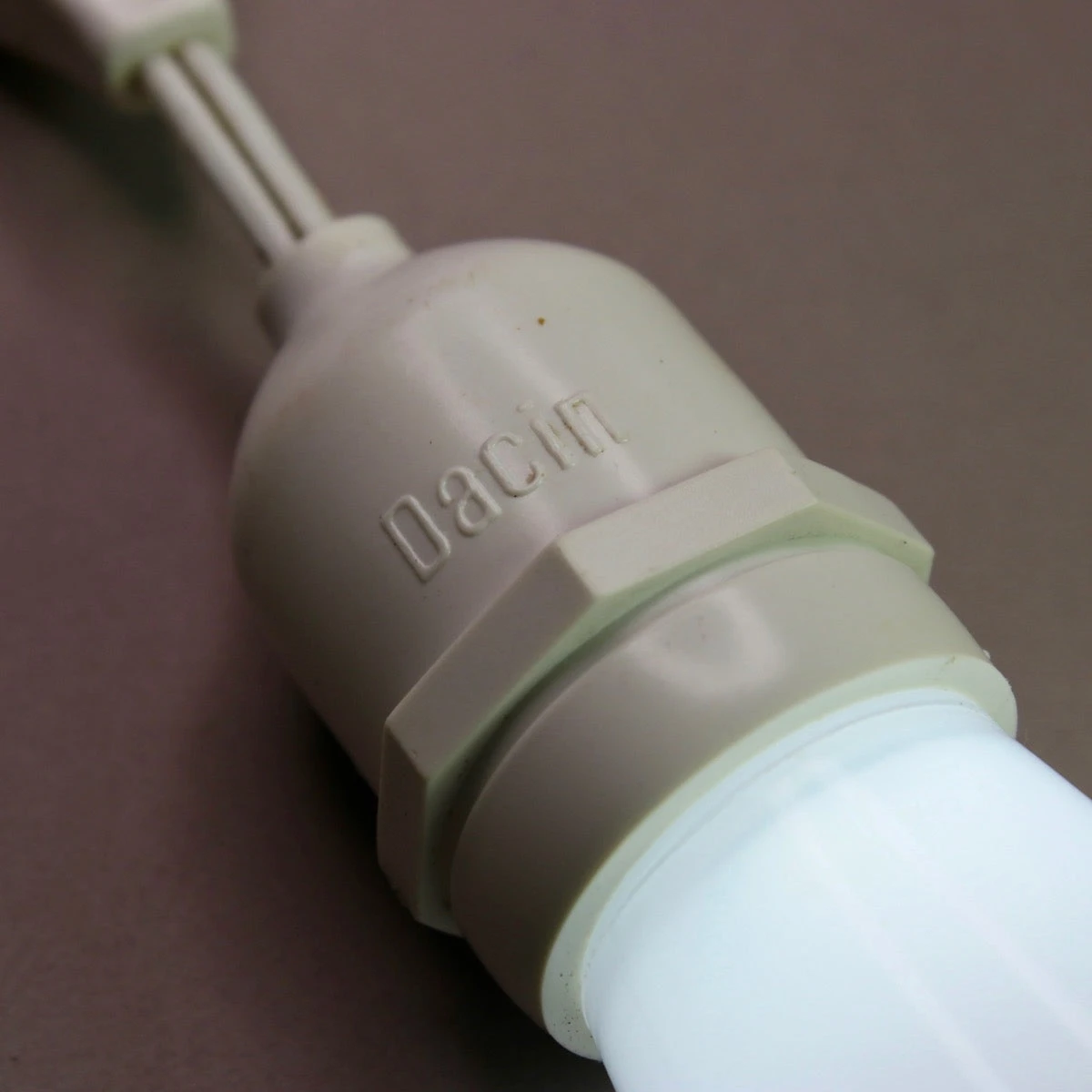 E26 330' Heavy Duty Commercial Grade Cord With Suspenders, White Wire 4 E26 330' Heavy Duty Commercial Grade Cord With Suspenders, White Wire - Image 2