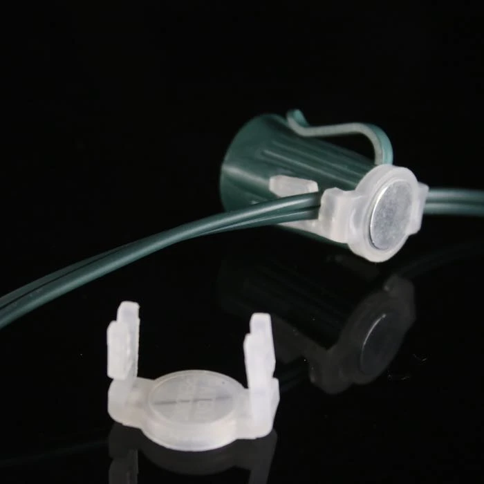 25 Magnetic Christmas Light Clips For Both C7 And C9 Cords SPT-2 5 25 Magnetic Christmas Light Clips For Both C7 And C9 Cords SPT-2 - Image 3